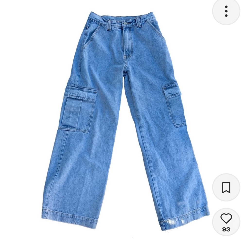 Brandy Melville Tatum Lightwash Cargo Baggy Jeans